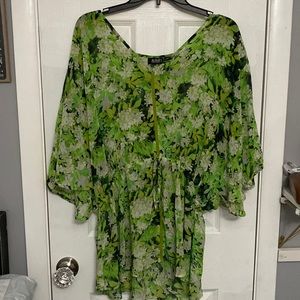 3/4 flutter sleeve top